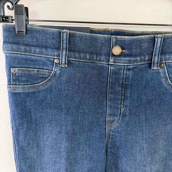 New SPANX EveryWear Flare Jean Authentic Blue NWT Business Casual Women’s Medium - Picture 6 of 14